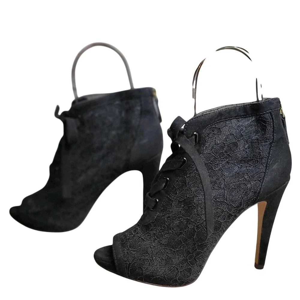 Nine West Enetta Black Lace High Heels Women's 7.5 Peep Toe Zip Boho Whimsigoth.